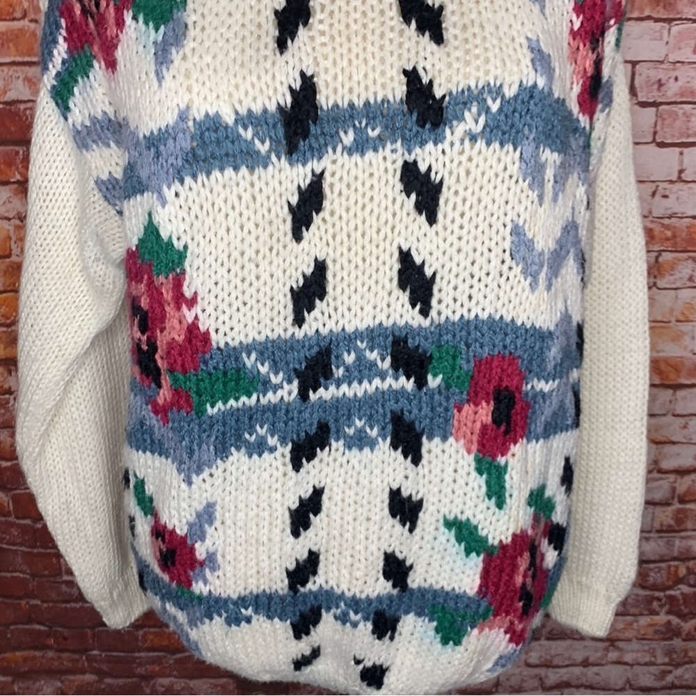 Vintage Y2K Needles & Yarn Chunky Knit Floral Pullover Crewneck Sweater - Picture 4 of 9